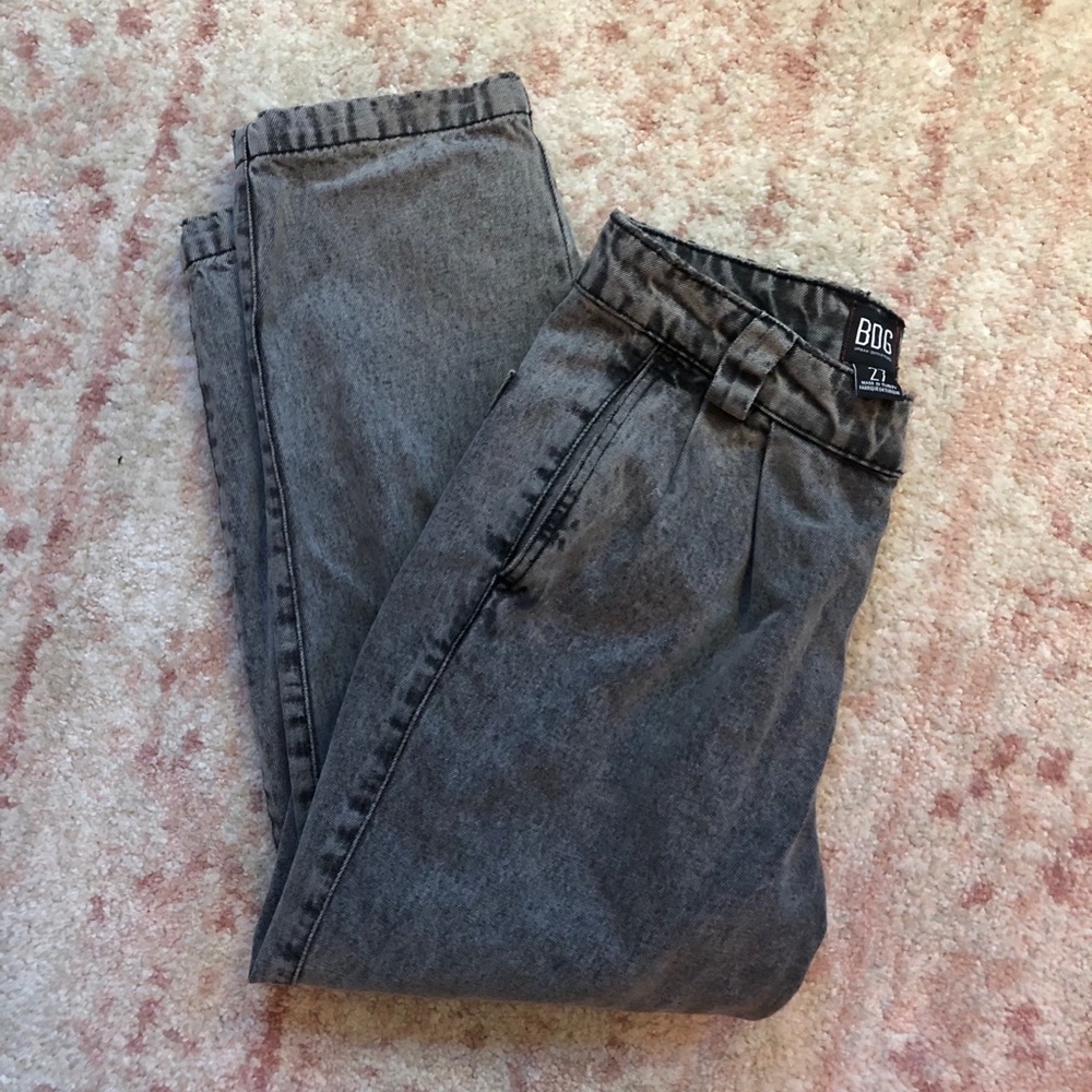 UO BDG Sofie pleated stone wash jeans - Picture 4 of 4